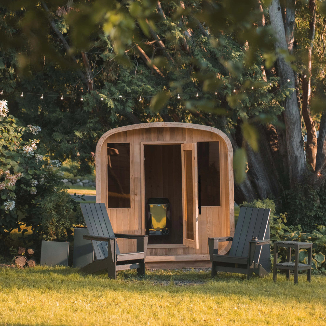 Arnica 6-Person Outdoor Rustic Cedar Traditional Square Wet/Dry Sauna